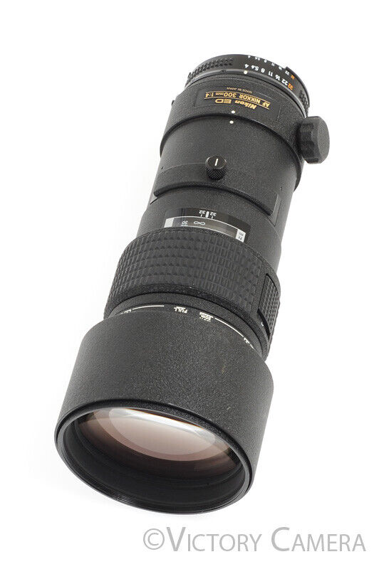 Nikon AF Nikkor 300mm F4 ED AI-S Telephoto Prime Lens w/ Tripod Collar  -Mint-
