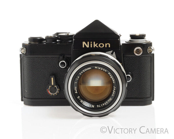 Nikon F2 + Nikkor S 50mm F1.4 ストラップ付き 完動品】ストラップ付 Nikon F2 Nikkor S 50mm F1.4 ストラップ