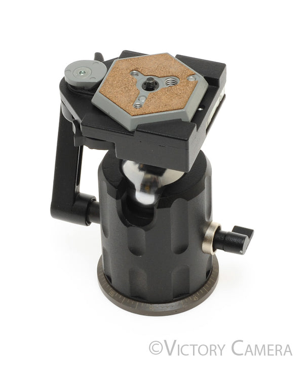 Bogen Manfrotto #3038 Ball Head w/ Levels and QR [EXC]