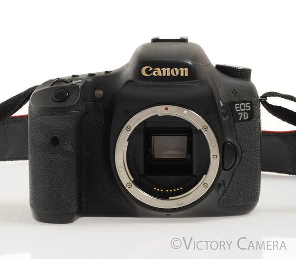 Canon EOS 7D 18MP Digital SLR Camera Body & Charger [EXC-]