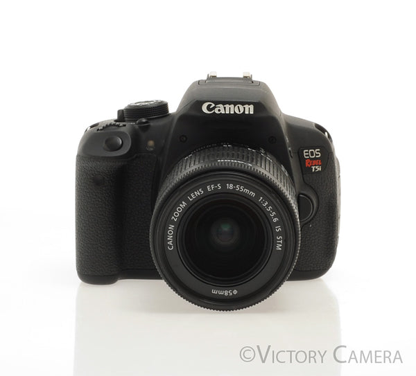 Appareil Photo Reflex Canon EOS 30D Avec Objectif EF-S 18-55mm - Occasion Bon état (Japon), Avec Chargeur Et Sangle
