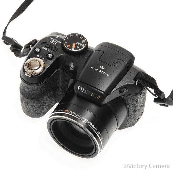 Fujifilm_FinePix_S1800_1_600x.