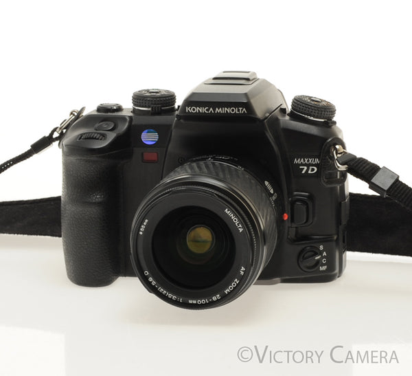 Konica Minolta Maxxum 7D 6.1MP Digital Camera w/ 28-100mm Lens [EXC]