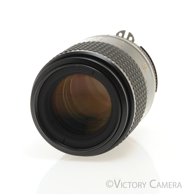 【美品】Nikon Ai-s Micro-NIKKOR 105mm F2.8 Nikon Micro-Nikkor 105mm f2.8 AI-s Macro Lens w/ Shade [EXC+]