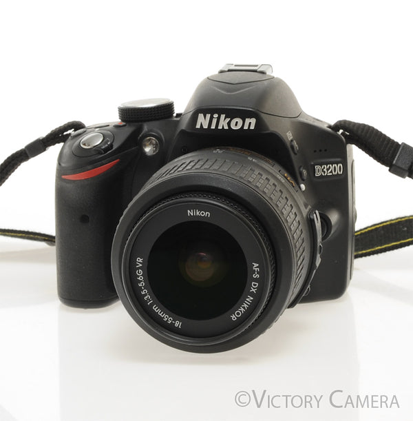 Nikon D3200 Digital SLR Camera Body w/ 18-55mm AF-S Lens ~2700 Shots [