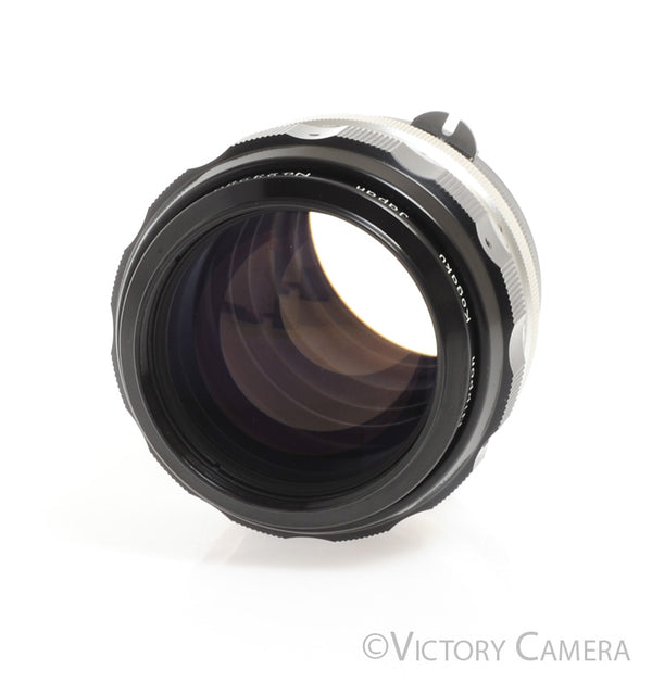Nikon85-2_d3dddc63-c298-41ef-