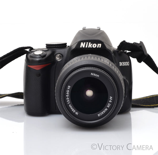Nikon D3000 Digital SLR Camera Body w/ 18-55mm AF-S Lens ~28,855 Shots