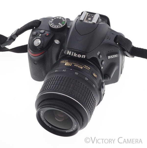 Nikon D3200 Digital SLR Camera Body w/ 18-55mm AF-S Lens [EXC]