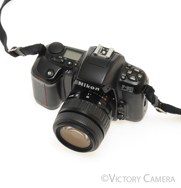 Nikon F-601 AF Film SLR Camera w/ Tamron 28-70mm Zoom Lens [EXC]