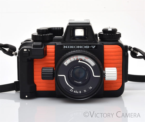 Nikon Nikonos V Underwater Film Camera w/ 35mm f2.5 Lens [EXC]