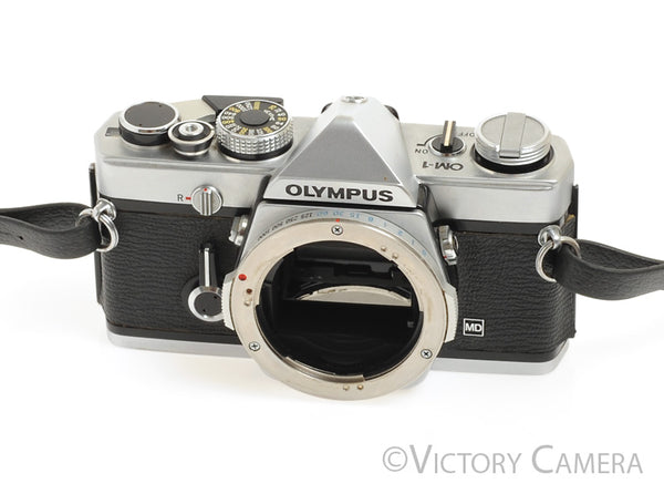 OLYMPUS　OM-1 Olympus OM-1: The small, quiet revolution in SLR design
