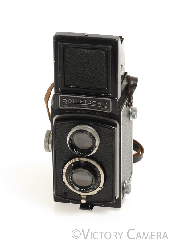 Rolleicord Ia Twin Lens Reflex Camera w/ 7.5cm f3.5 Triotar Lens