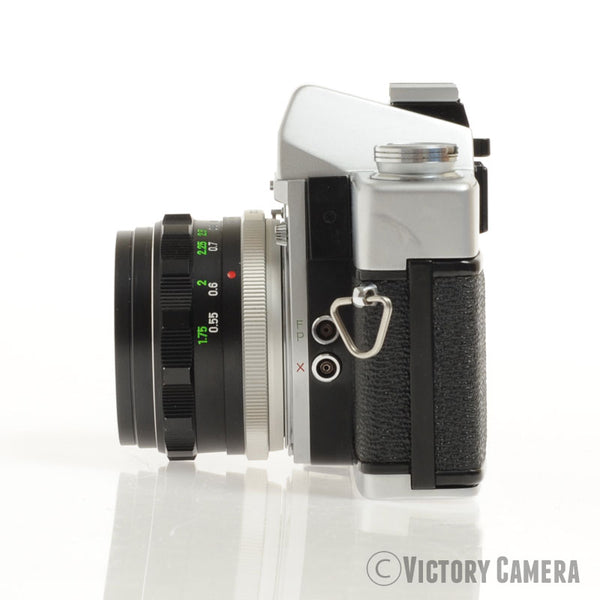 Minolta SRT101 SRT 101 Chrome 35mm Camera w/ 55mm f1.7 Lens -New Seals