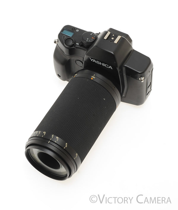 Yashica-1_9fbd138e-fc7f-4305-
