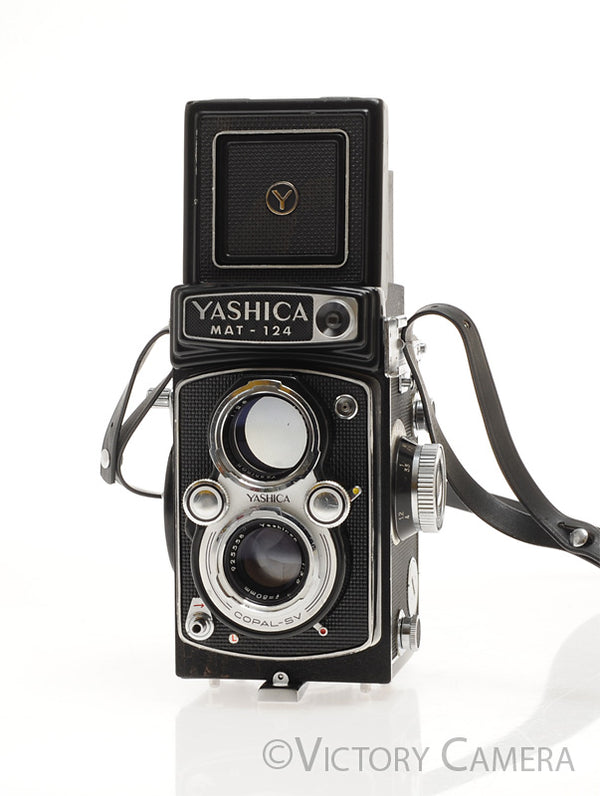 Yashica124-2_600x.jpg?v=1764196186