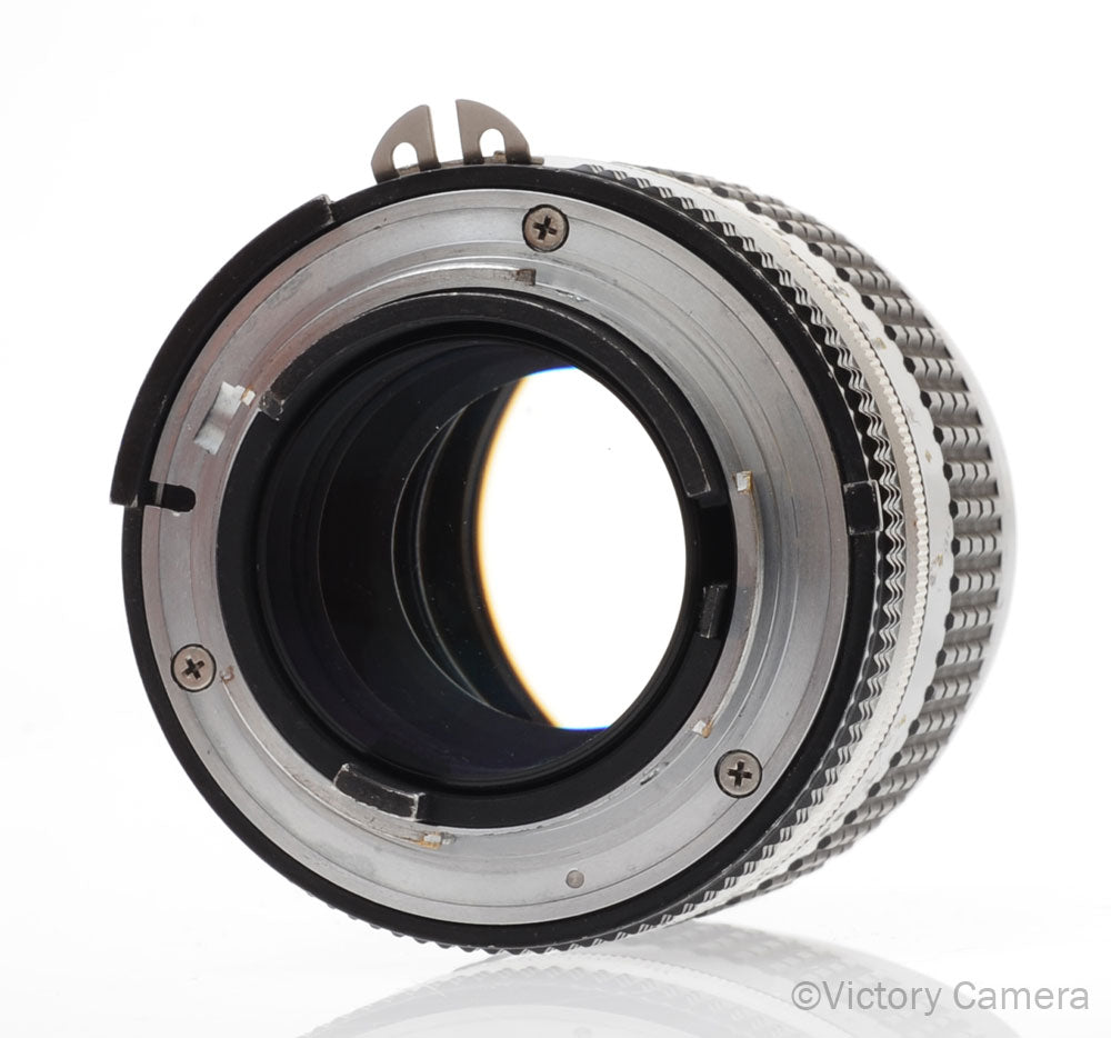 Nikon Nikkor 105mm f2.5 AI-S AIS Prime Portrait Lens [EXC] image 2