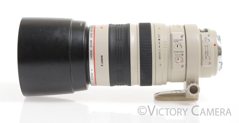 Canon EOS EF 100-400mm L IS USM 4.5-5.6 Lens w/ Shade &amp; Case -Very Clean-