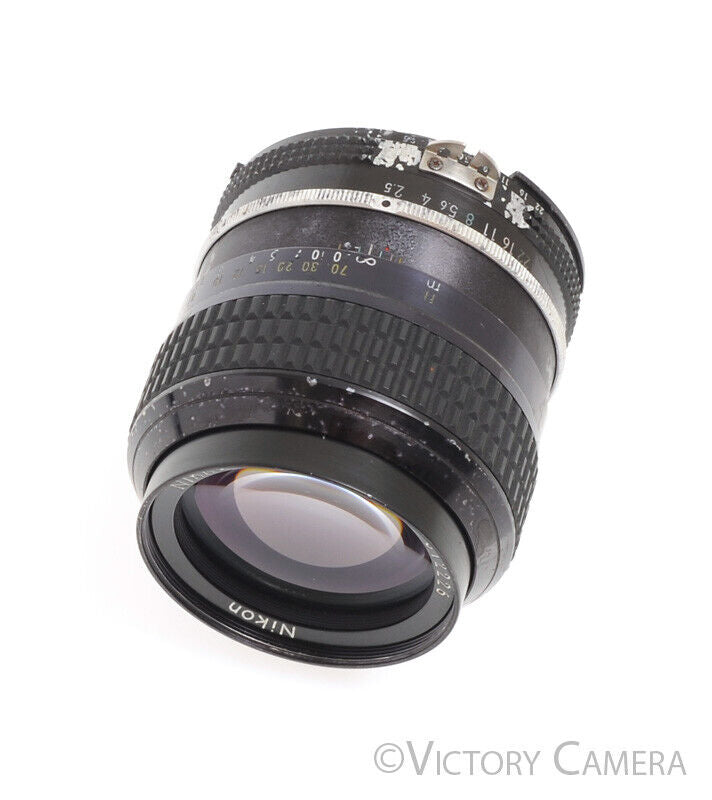 Nikon Nikkor 105mm f2.5 AI Telephoto Prime Lens -Light Haze- [EXC-] - Victory Camera