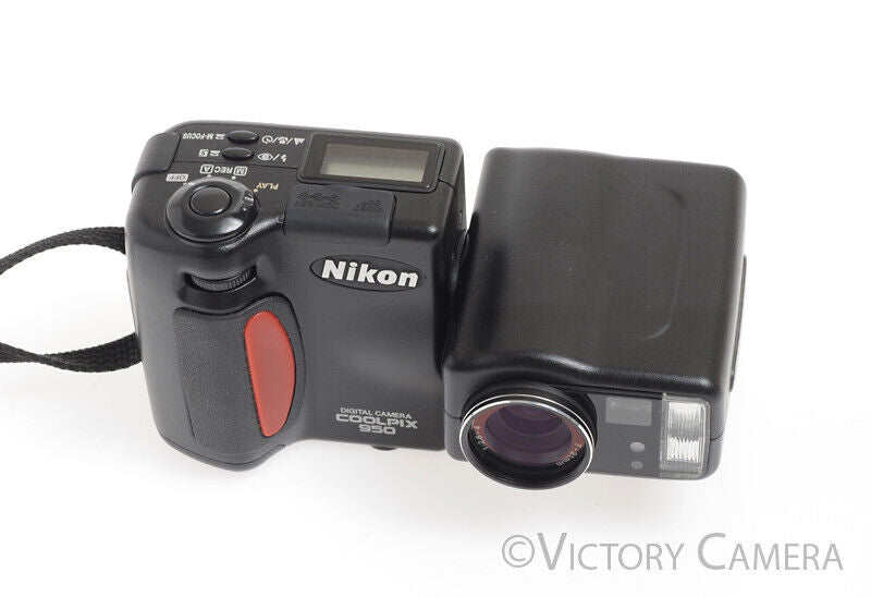 Nikon CoolPix 950 2.1MP Rotating Digital Camera -System Error, As-Is- - Victory Camera