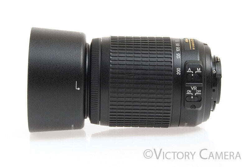Nikon AF-S Nikkor 55-200mm f4-5.6 G ED DX VR Telephoto Zoom Lens -Clean w/ Shade-