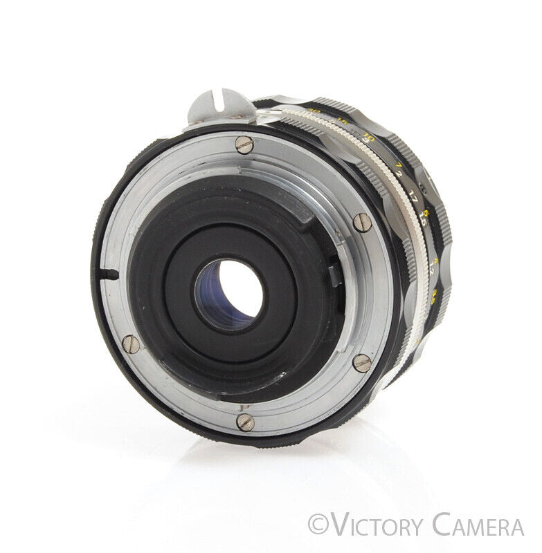 Nikon Nikkor-H 28mm f3.5 non-AI Wide Angle Prime Lens -Clean-