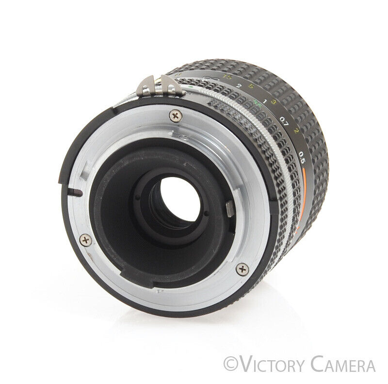 Nikon Nikkor 35-70mm f3.3-4.5 AI-S Zoom Lens