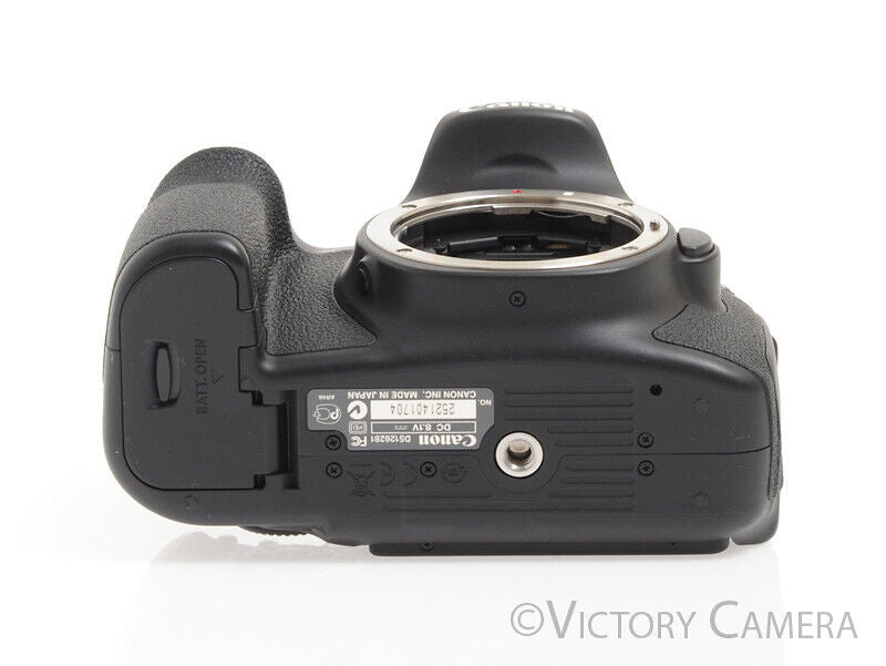 Canon EOS 60D 18MP Digital SLR Camera Body w/ Battery & Charger -Mint-