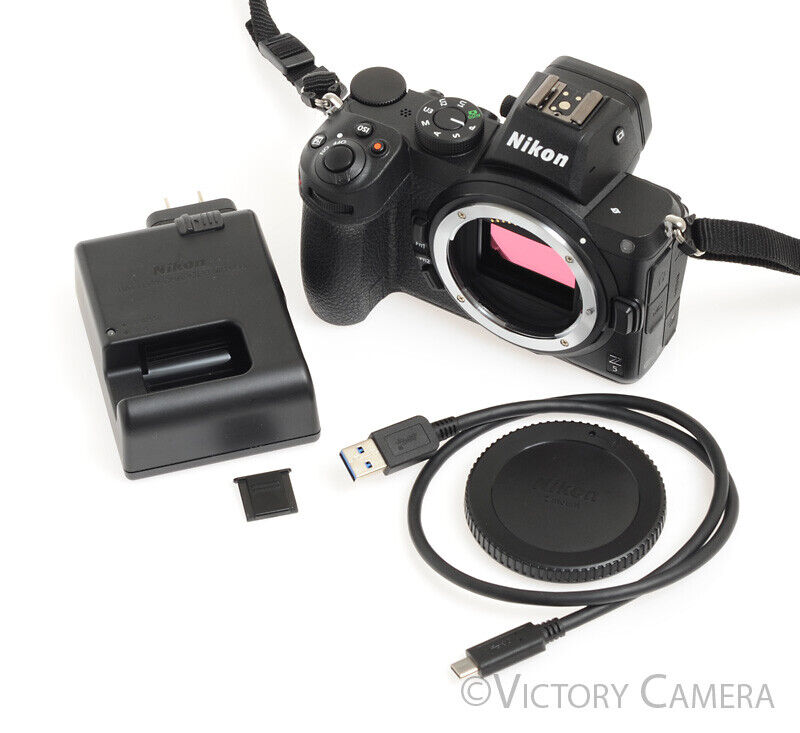 Nikon Z5 24.3MP Black Mirrorless Camera Body w/ Charger -Mint-