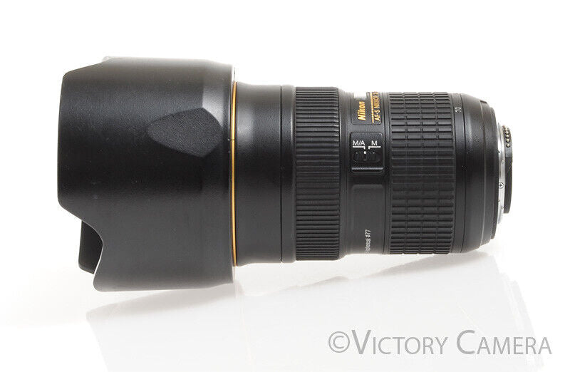 Nikon Nikkor 24-70mm 24-70 f2.8G AF-S ED Zoom Lens w/ Shade -Mint in Case-