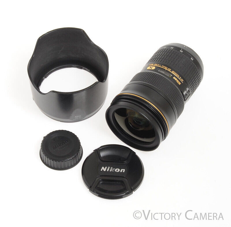 Nikon Nikkor 24-70mm 24-70 f2.8G AF-S ED Zoom Lens w/ Shade -Mint in Case-