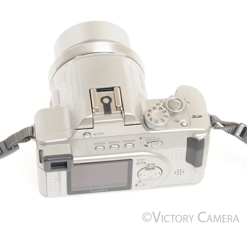 Panasonic Lumix DMC-FZ20 5MP Digital Camera w/ 25-600mm Leica Lens -Nice- - Victory Camera