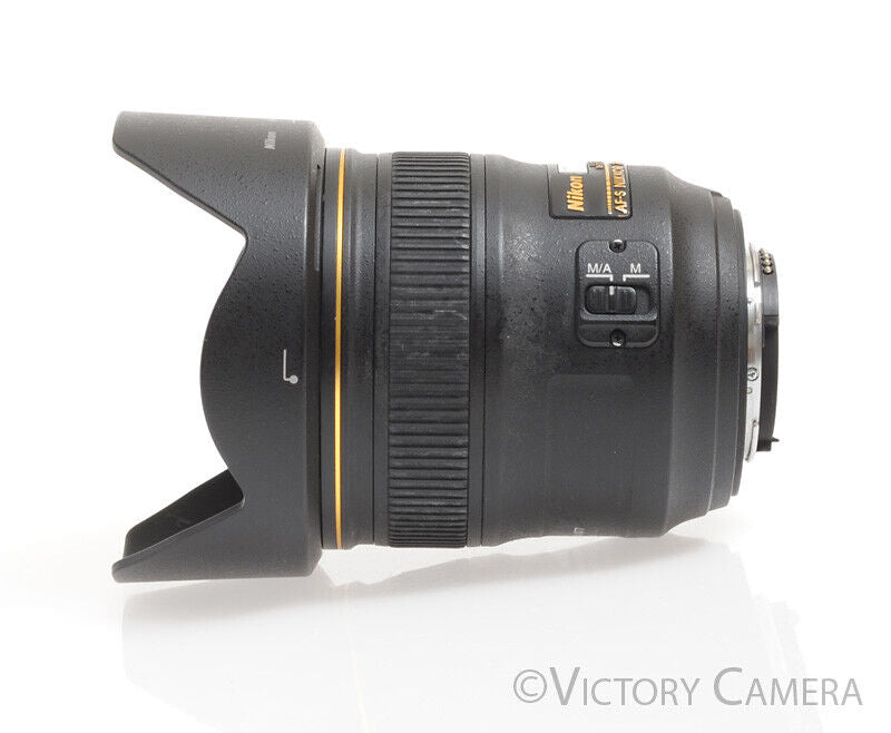 nikon wide prime lens
