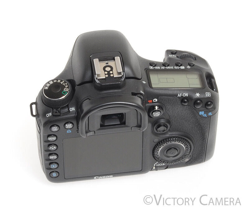 Canon EOS 7D 18MP Digital Camera Body w/ Battery &amp; Charger -Nice-