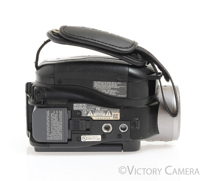 Sony Handycam HDR-HC3 4.0MP 10x Optical Zoom Camcorder