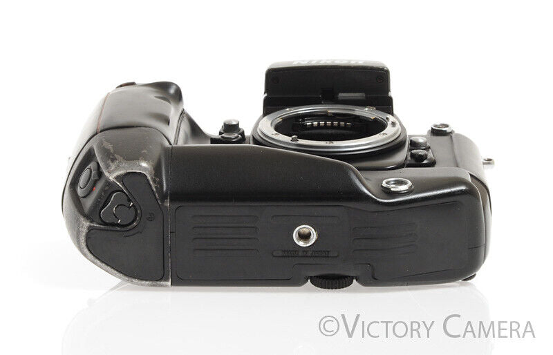 Nikon F4 35mm Pro Film Camera Body w/ MB-21 Battery Grip