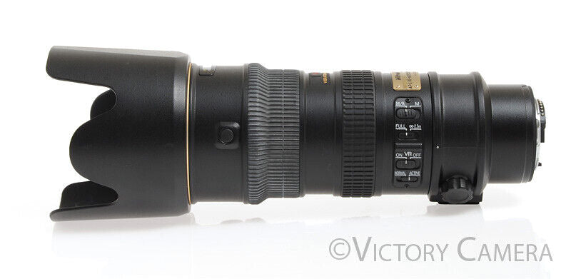 Nikon AF-S Nikkor 70-200mm f2.8 G ED VR Telephoto Zoom Lens -Clean w/ Shade- - Victory Camera