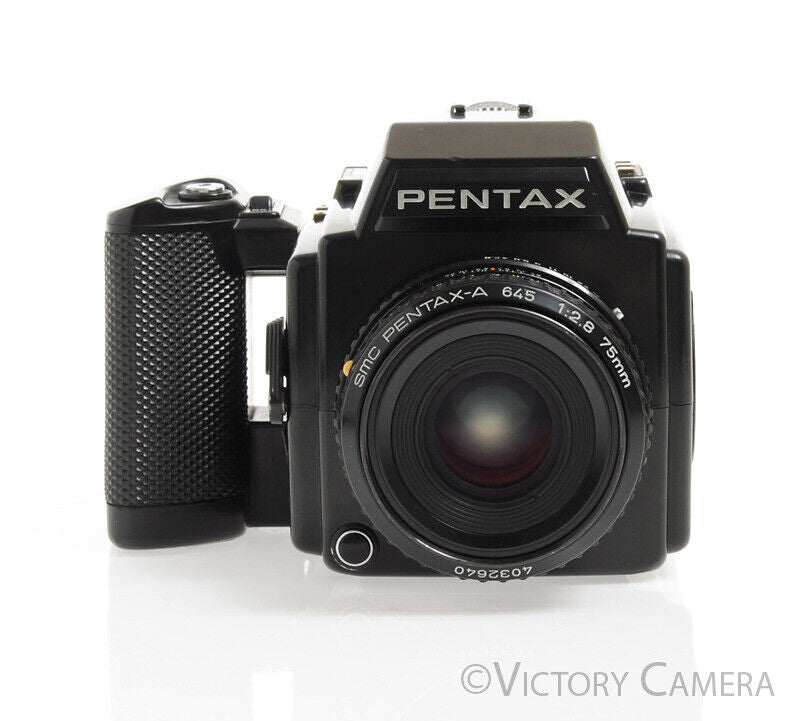 Pentax 645 Medium Format Film Camera w/ 75mm F2.8 Lens 120 Back