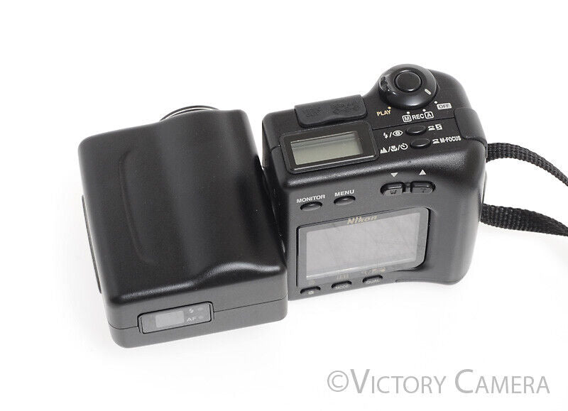 Nikon CoolPix 950 2.1MP Rotating Digital Camera -System Error, As-Is- - Victory Camera