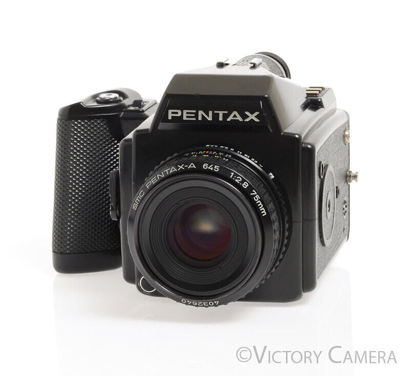 Pentax 645 Medium Format Film Camera w/ 75mm F2.8 Lens 120 Back