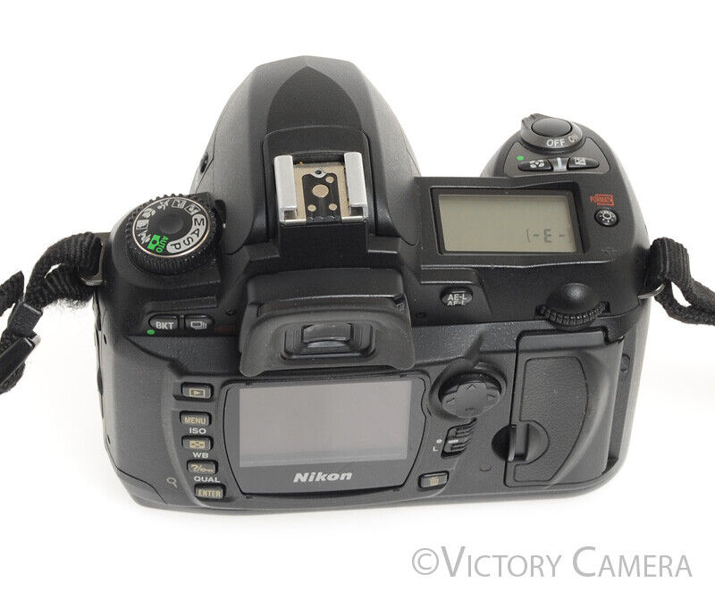 Nikon D70s Digital SLR Camera Body w/ Battery &amp; Charger