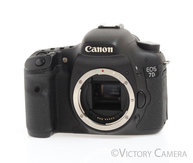 Canon EOS 7D 18MP Digital Camera Body w/ Battery &amp; Charger