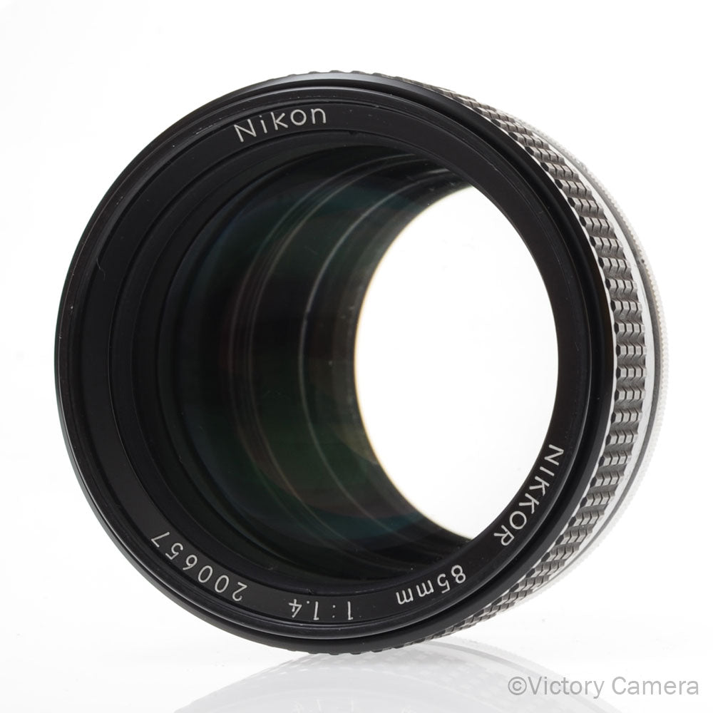 Nikkor 85mm f1.4 ai-s Telephoto Portrait Prime Lens [EXC+] image 2