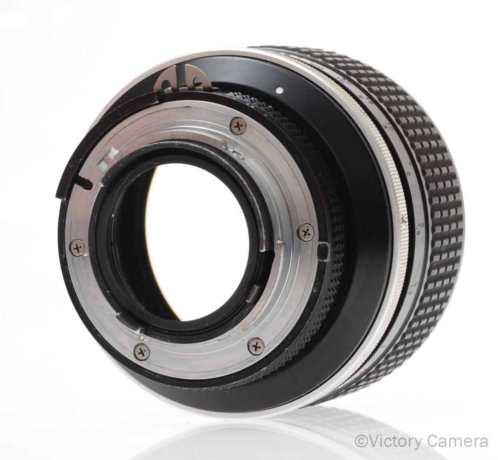 Nikkor 85mm f1.4 ai-s Telephoto Portrait Prime Lens [EXC+] image 4