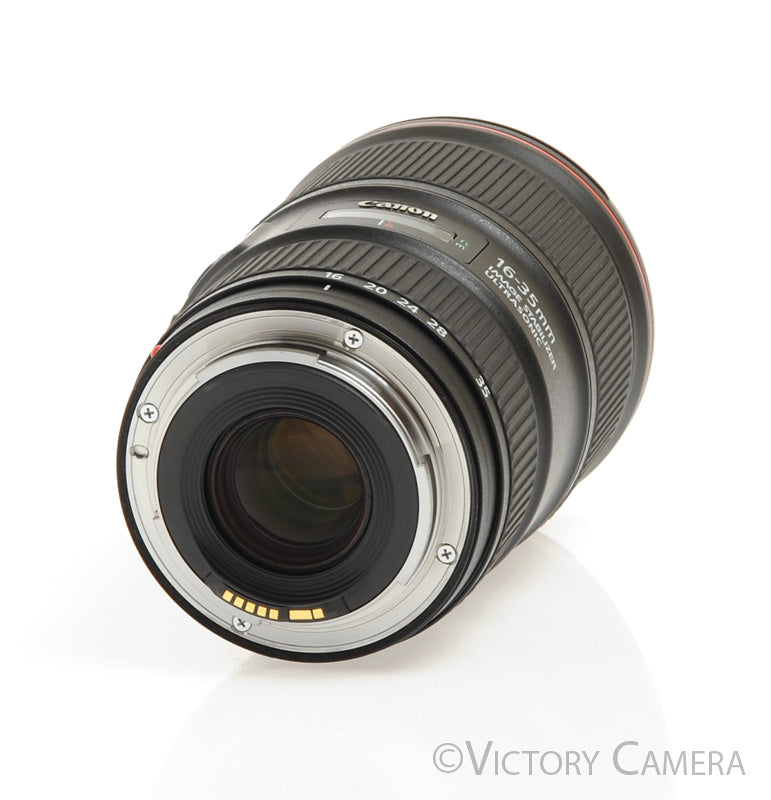 Canon EF 16-35mm f/2.8L II USM lens is a professional wide-angle lens Canon EF 16-35mm f/2.8L II USM lens is a professional wide-angle lens