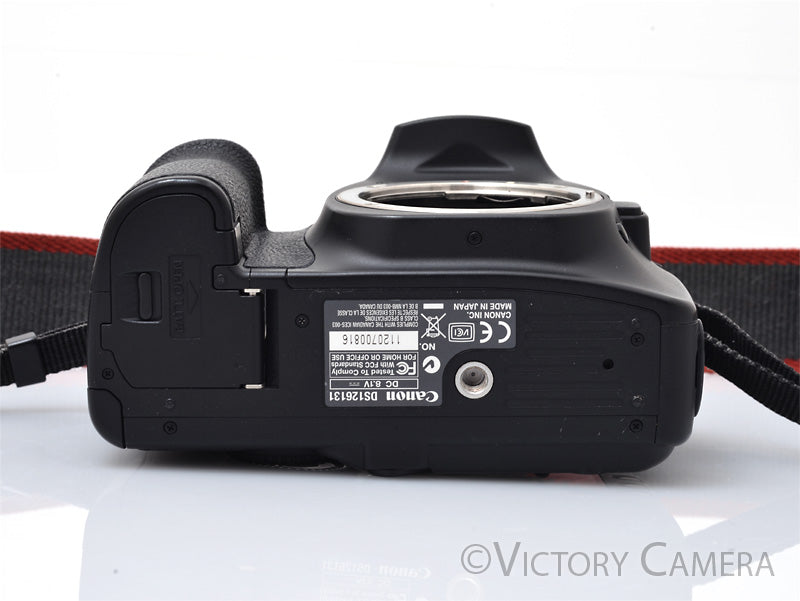 Canon EOS 30D 8.2MP Digital SLR Camera Body w/ Charger [EXC+] - Victory Camera