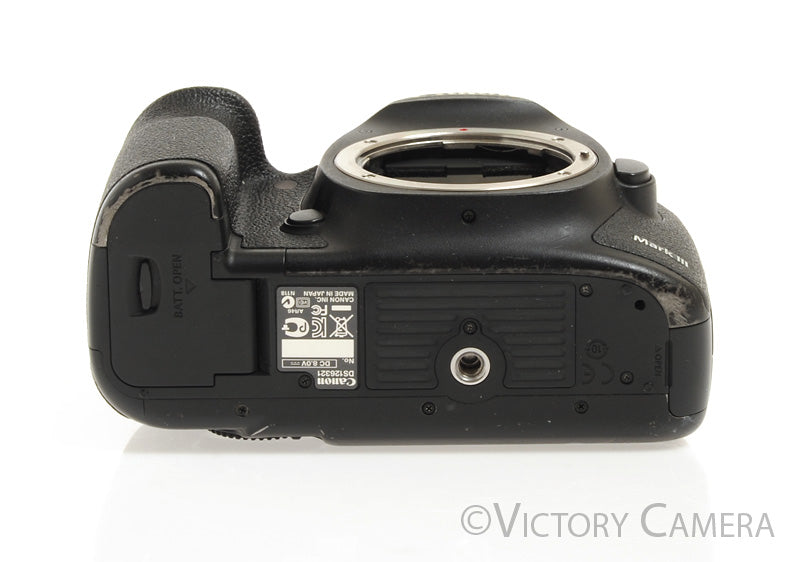 Canon 5D Mark III 22.3MP DSLR Camera Body w/ Charger [EX] - Victory Camera