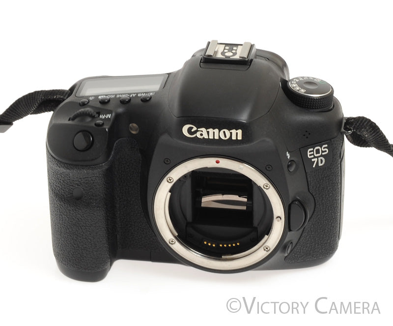Canon EOS 7D 18MP Digital Camera Body w/ Battery &amp; Charger