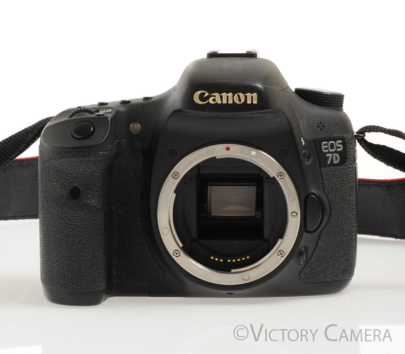Canon EOS 7D 18MP Digital SLR Camera Body &amp; Charger - Victory Camera