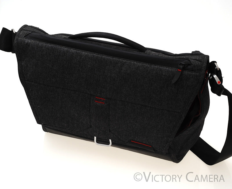 Peak Design Everyday Messenger Grey 15" Shoulder Bag Camera Bag - Victory Camera