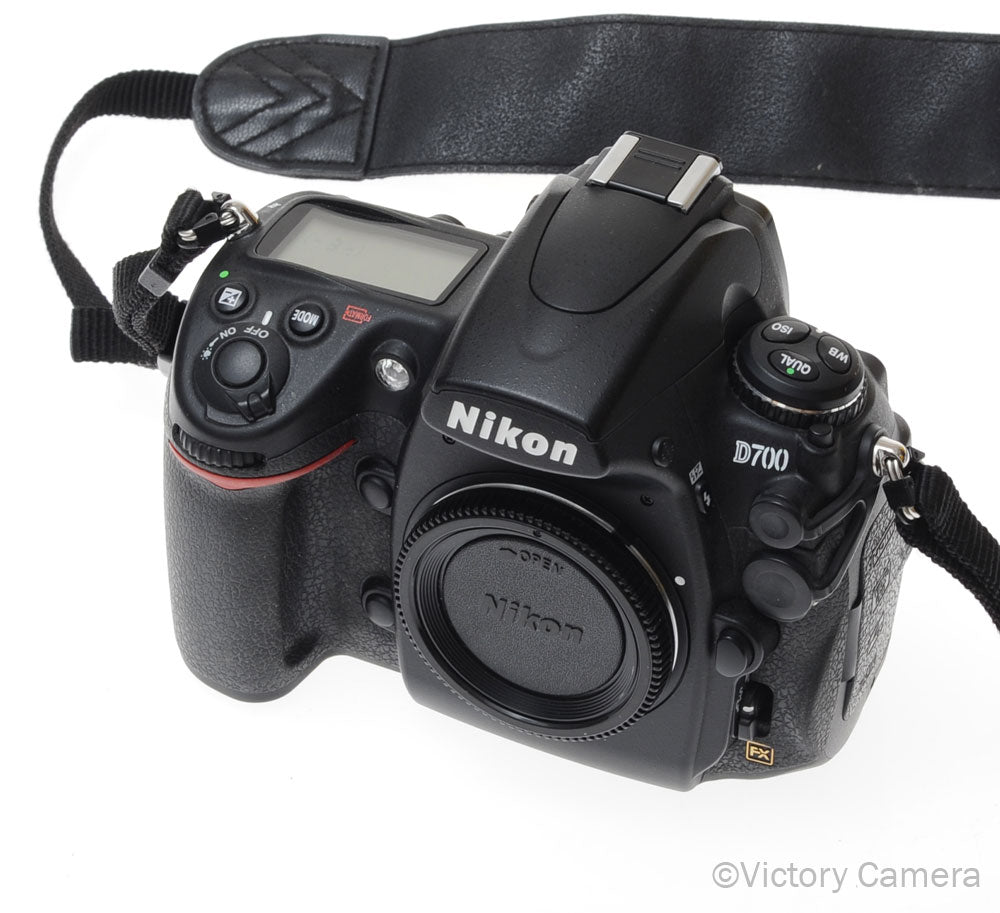 Nikon D700 12.1MP Digital SLR Camera Body [EXC] image 2